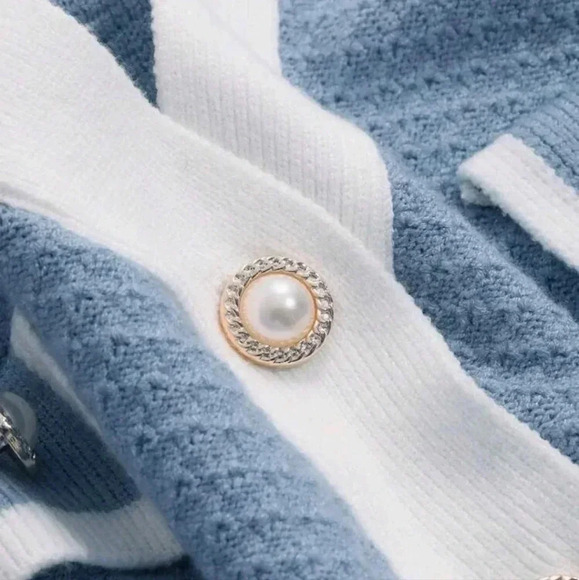 Contrast Trim Button Front Cardigan - Picture 5 of 5